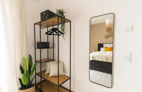 DWELLSTAY - Modernes Apartment I 55qm I 2 Zimmer I Küche I Bad I Terrasse I TV I WLAN - Foto 7