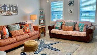 Beach Blanket Bungalow - A Wonderful townhome near the beach - Foto 2