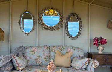 The Pink Cottage upstairs suite & Garden Summer Room - Foto 71