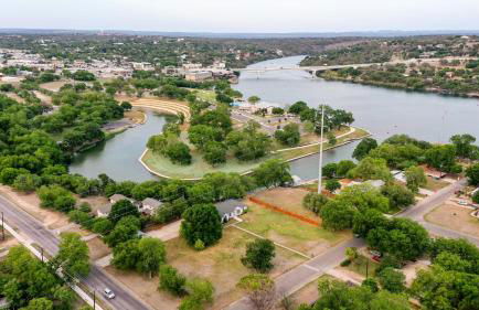 Lake Marble Falls Waterfront, House, Wet Slip, Huge Yard - Foto 3