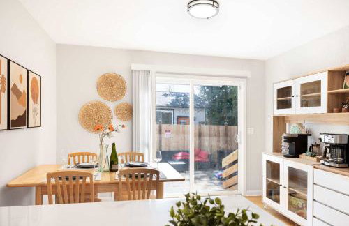 Modern 2BR Retreat w Maple Leaf UW&Park - Foto 22