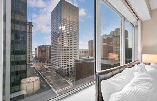 SkyTower 2BD | Parking Available | Downtown - Photo 35