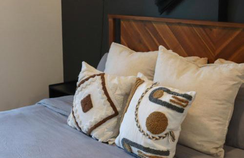 Bright & Cozy Getaway with Pool Free Parking 10 mins Disneyland - Foto 49