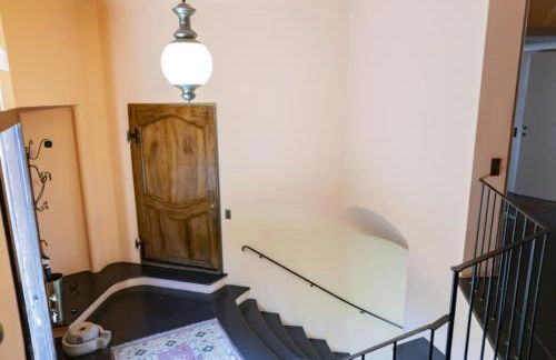 Stunning architectural villa with direct access to lake - Foto 33