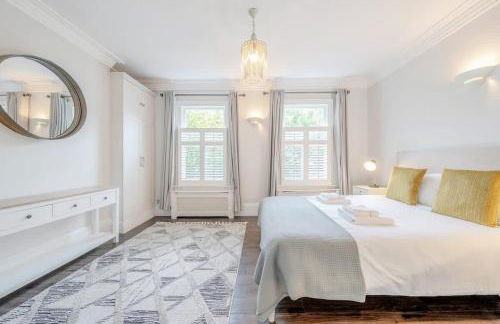 Stylish 3-floor 3bed home with garden near river - Foto 50