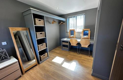 Spacious 3-Bedroom Chalet on Country Estate near Glasgow - sleeps 6 - Photo 8