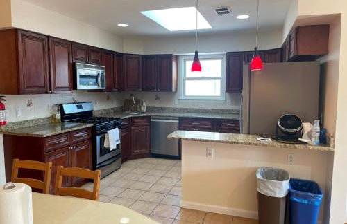 Business & Family Friendly Balcony Jacuzzi Free Park - Foto 27