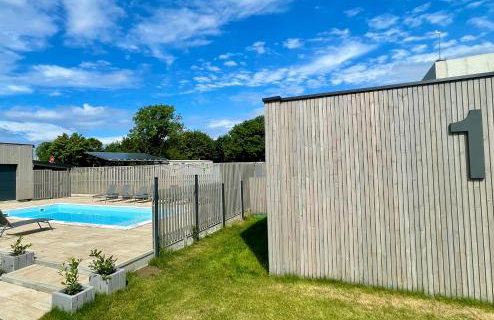 A Morze Domki- Podgrzewany basen, całoroczne klimatyzowane domki, parking - Foto 5