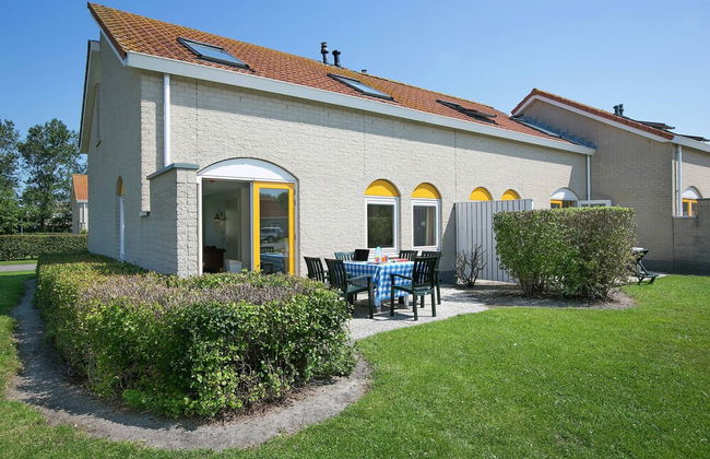 Restyled Bungalow With 2 Bathrooms, Near the Beach - Foto 31