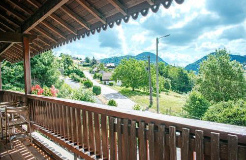 Chalet entier, vue panoramique, ruisseau et sauna. - Foto 12