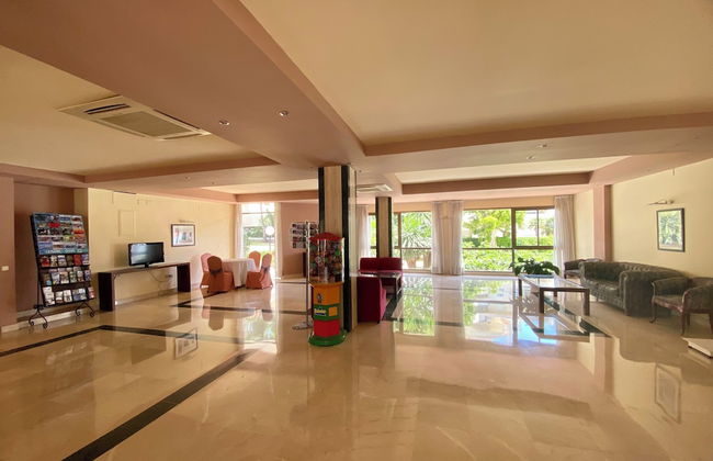 MS Apartamentos Puerto Marina - Photo 42