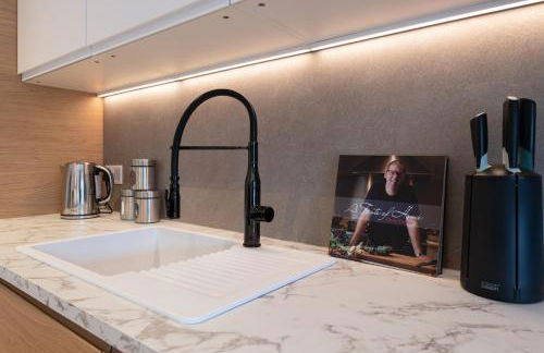 The Chester Nook - Handbridge Home with Parking - Photo 6