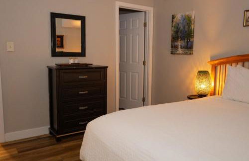 Beach Home in Quiet Neighborhood 5 minutes from the Pier - Foto 31