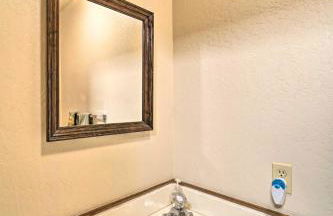 Quiet Home with Graeagle Meadows Golf Course View! - Foto 6