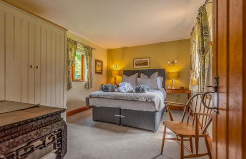 The Owl House - Hot Tub Adventures in Moreton - Pass the Keys - Foto 32