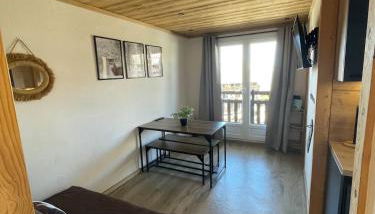 Risoul 1850 studio Résidence LesFlorins2 pour 4 pers avec accès direct sur les pistes - Foto 2