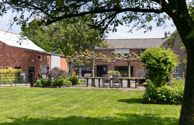 2 bedroom House in Sint Kruis with garden and terrace - Photo 6