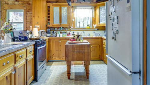 Cozy Adirondack Cabin Retreat in West Chazy! - Foto 4