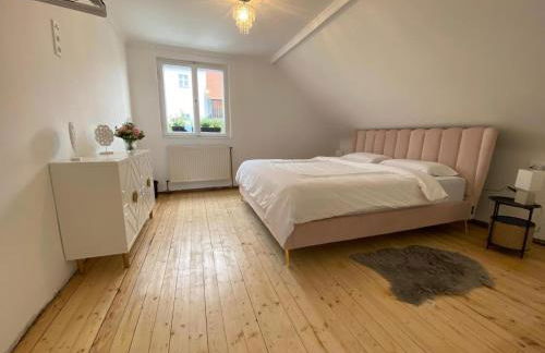 3 Bed Cottage - Sleeps 6 - Parking - Wifi - Foto 7