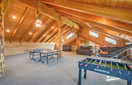 Splendor Valley Farms Huge Log Cabin with King Bed Bunk Beds and Game Room - Photo 13