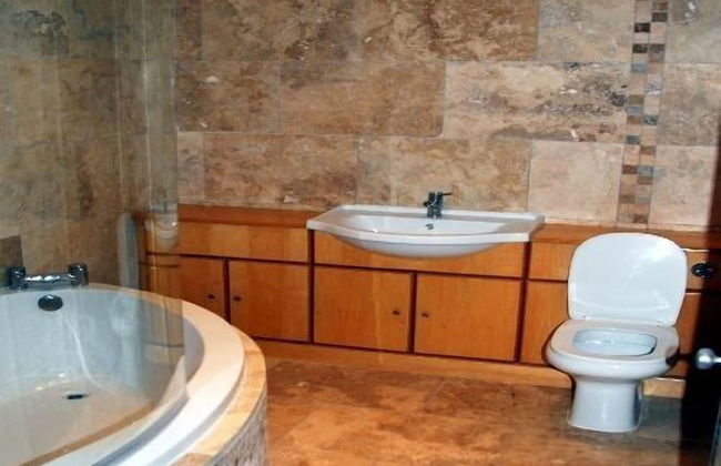 Ellison Hall - Foto 5