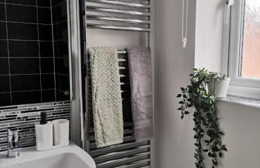 Olive and Carols Walsall Stays - Foto 11