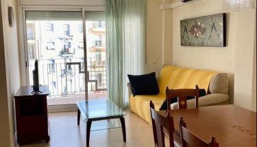 Apt Familiar con vistas al mar - Foto 2