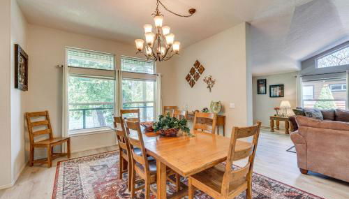 Waterfront Shady Cove Home with Fishing Deck! - Foto 3