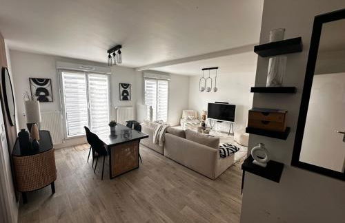 Grand F2 dernier etage belle vue - Foto 8