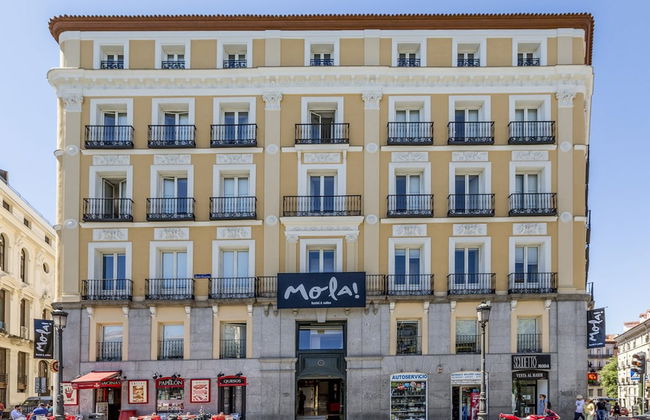 Mola! Suites - Photo 31