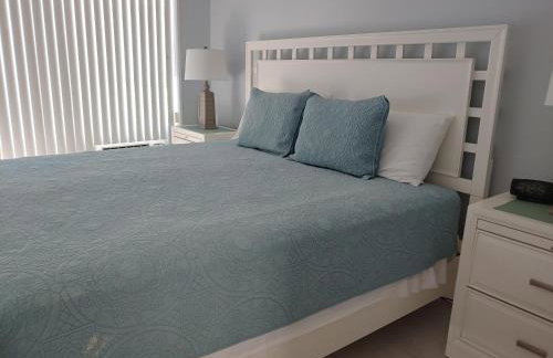 Sunrise Ocean Suites - Photo 7