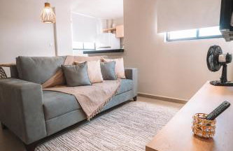 Apto 2 Quartos Novo e Super Confortável - Foto 36