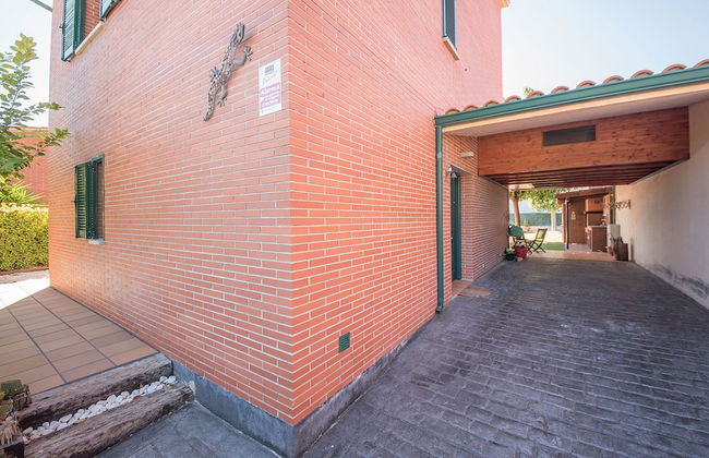 Modern House For Families (R77) - Photo 35