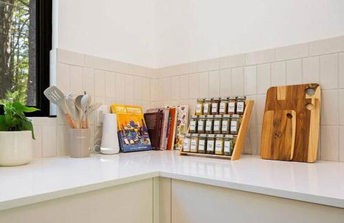 Modern Family Retreat in the Catskills Wilderness - Foto 8