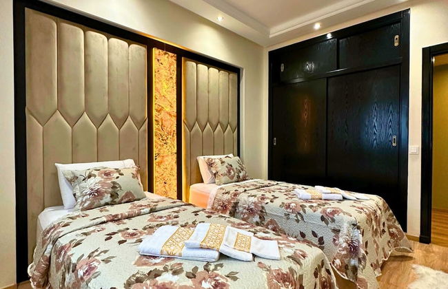 The Tropical Luxury 2BR City Centre Retreat - Photo 22