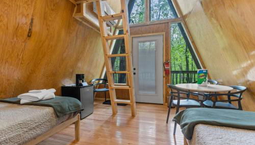 A-Frames Under the Canopy - Multi-Cabin Retreat - Foto 3