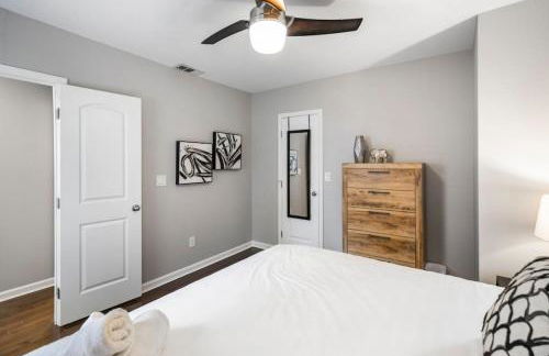 Comfortable 2BR Condo near City Center - Foto 20