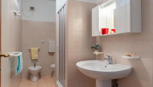 Piazza Verdi SP Roseto Vacanza - Foto 4, Shower