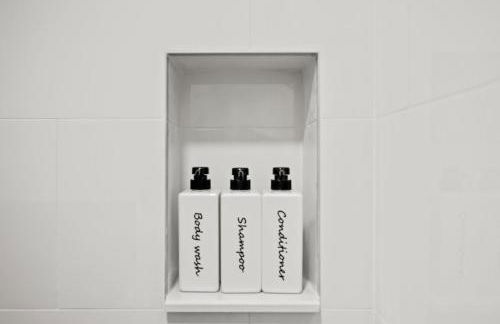 Sunny Palmetto Oasis: 4br Home With Private Pool 4 Bedroom Home by RedAwning - Photo 108