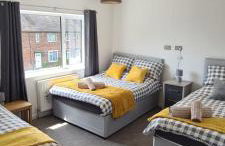 Well presented 3 Bed House- 9 Guests - Great for Leisure stays or Contractors -NG8 postcode - Foto 4