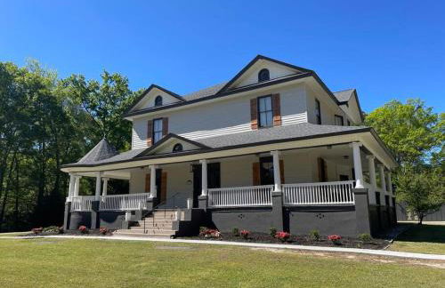 Victorian mini mansion near Lake Greenwood - Foto 23