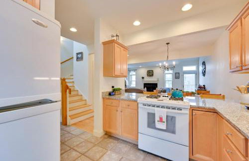 Bright Condo with Community Perks Near Ski Quechee! - Foto 7