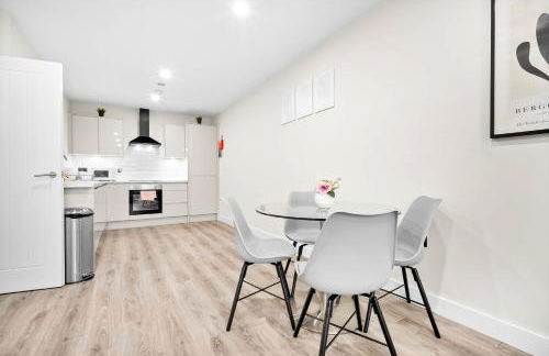 Stylish 2 Bed Apartment - Smart TV - WIFI - Jewellery Quarter 3AH - Foto 16