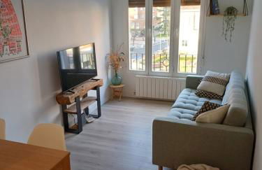 Moderno, céntrico. Perfecto para familias. - Foto 1