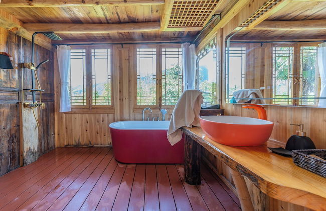 Glass Inn - Photo 20