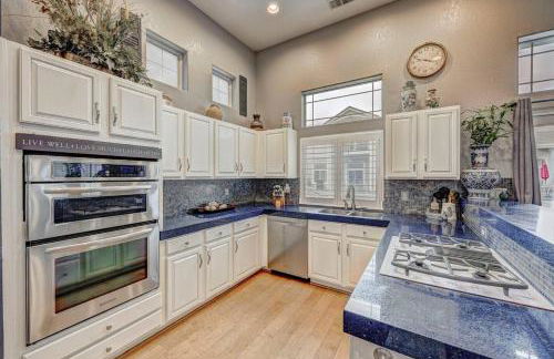 Marina Escape-Lake-Family-Fishing-Casino - Photo 16