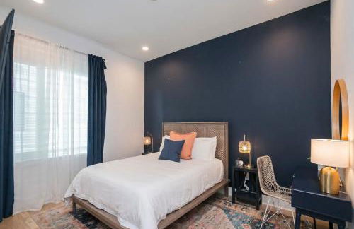 1 5 Miles to Broadway Rooftop Deck w City Views - Foto 15