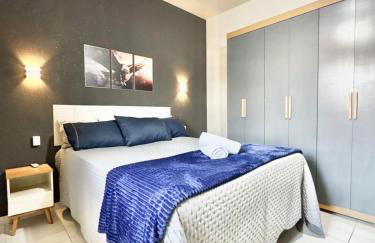 Ape Elegance com ar condicionado cama queen no centro - Foto 36