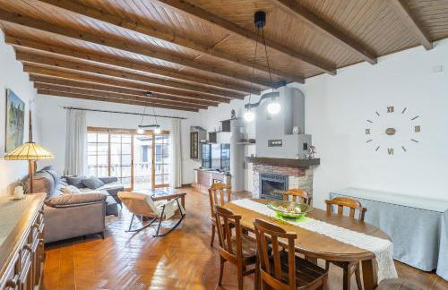 Cubo's Casa El Rodeo & Private Pool - Photo 20