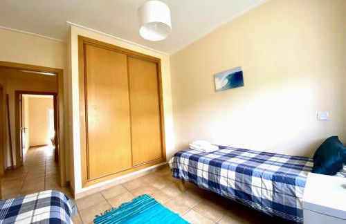 Varandas - Arrifana, com piscina, junto à praia - Foto 8